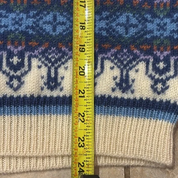 Vintage Dale of Norway women’s sweater